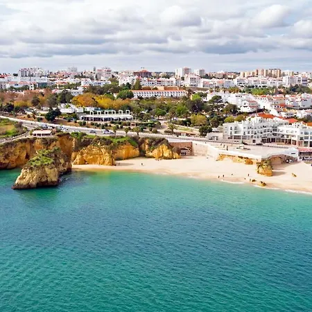 B31 - Aquazul 2 Bed Flat